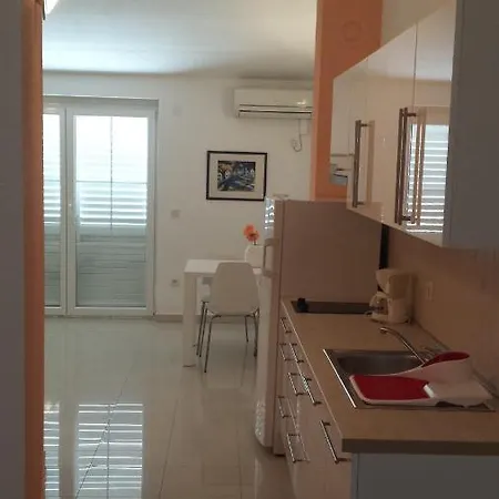 Irena Appartamento Vodice